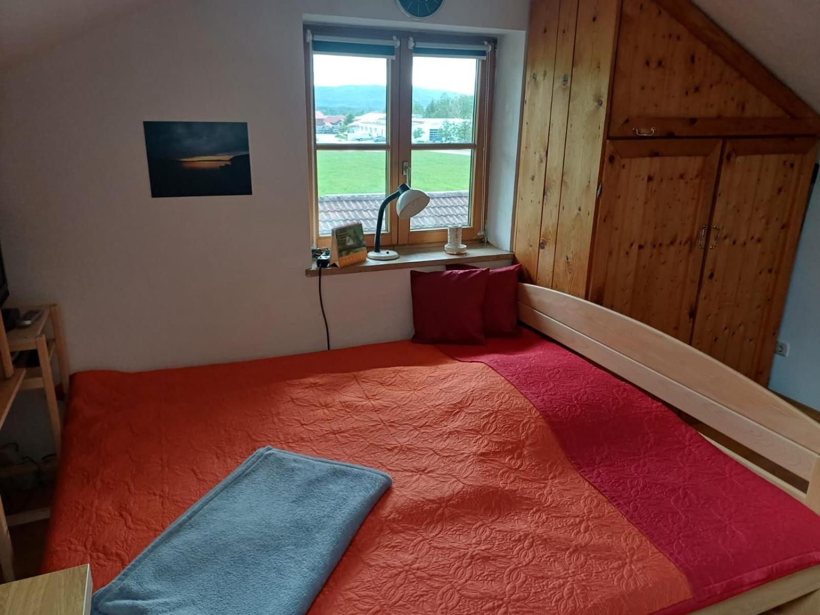 Apartment Moosblick Zwischen Bergen Und See เบเนดิกต์บอยเอิร์น ภายนอก รูปภาพ